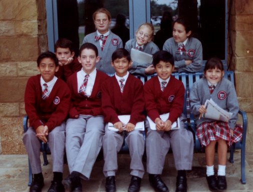students1.jpg (44689 bytes)